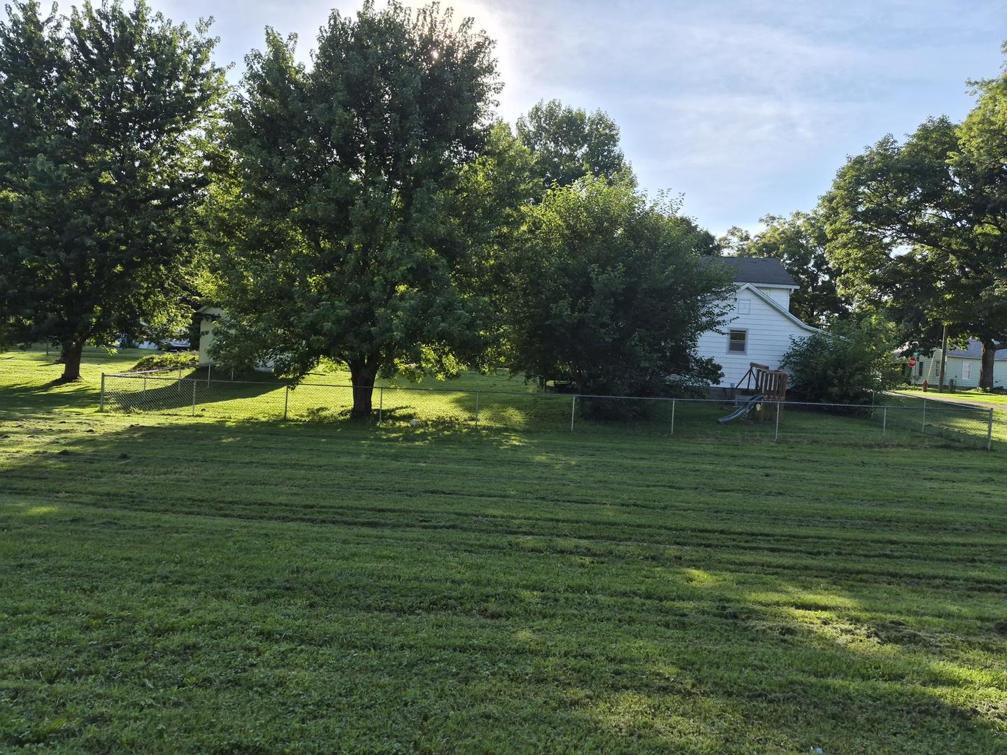 main property photo 23