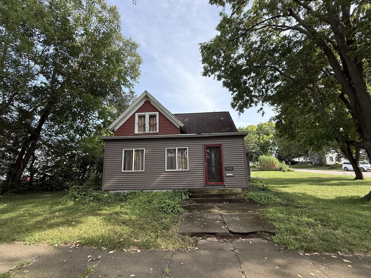 main property photo 2