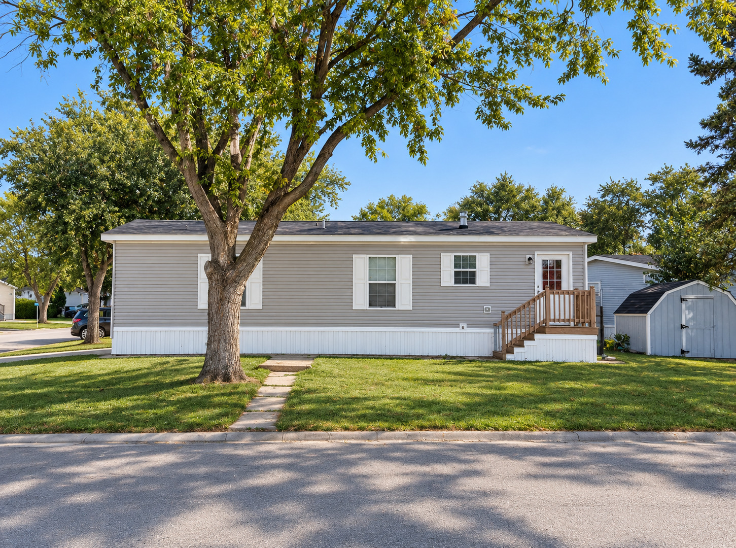 main property photo 3