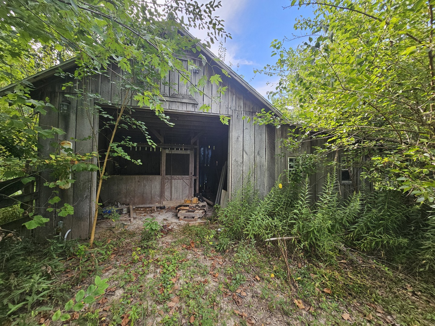main property photo 7