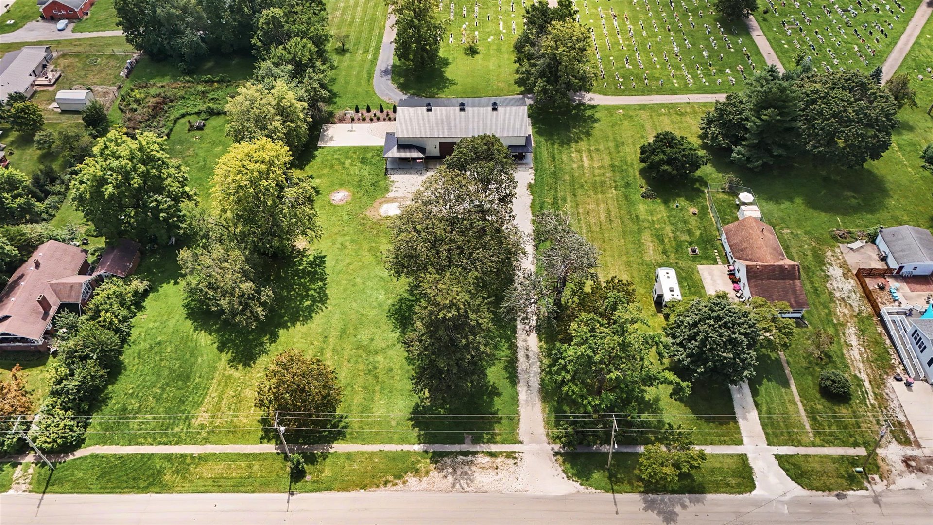main property photo 44