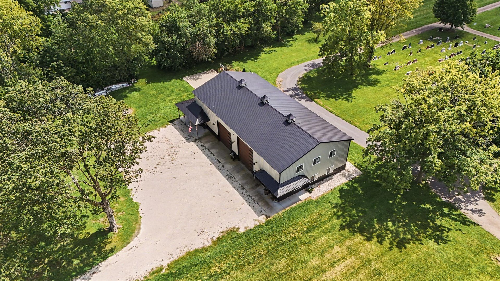 main property photo 51