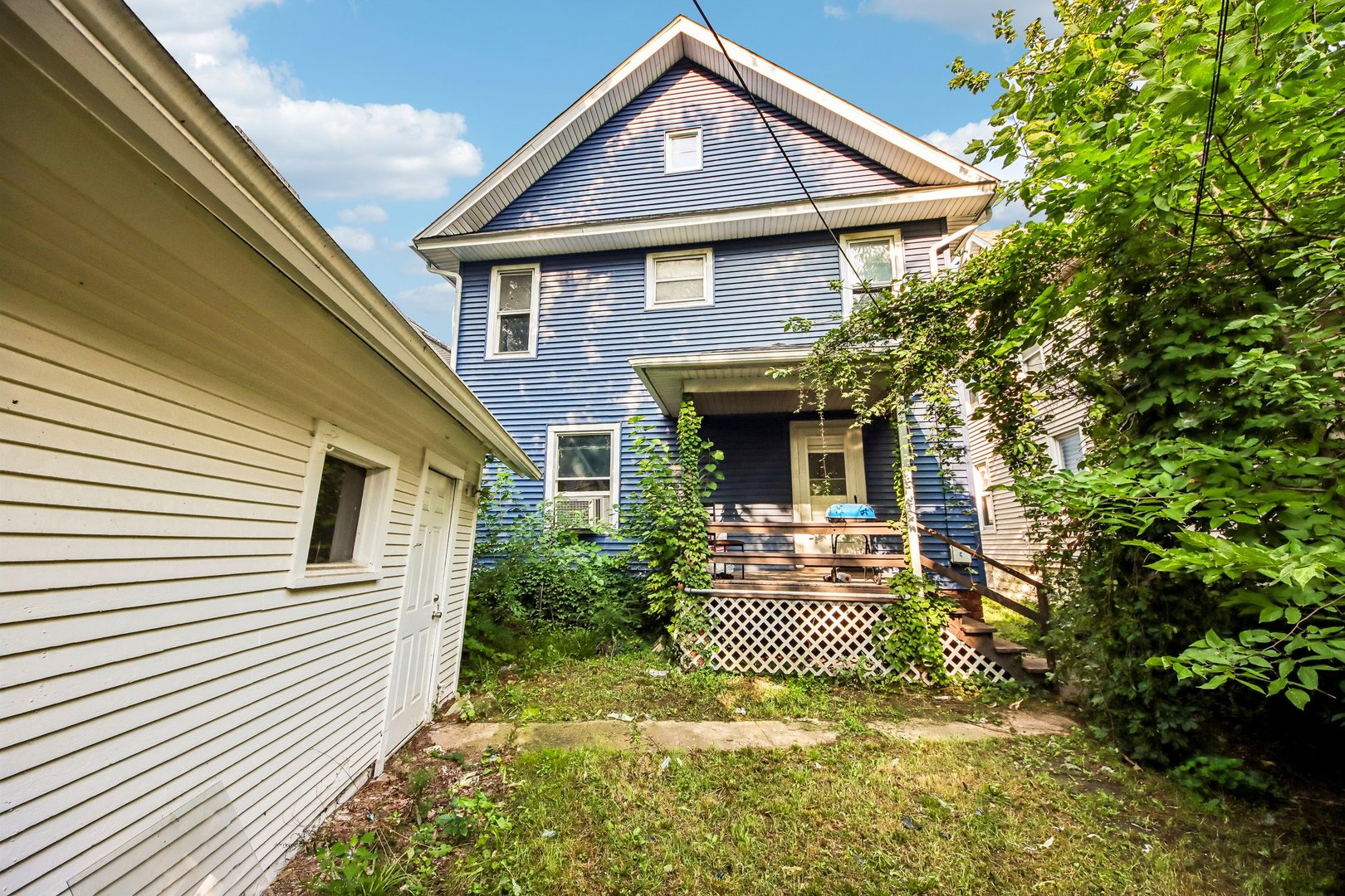 main property photo 34