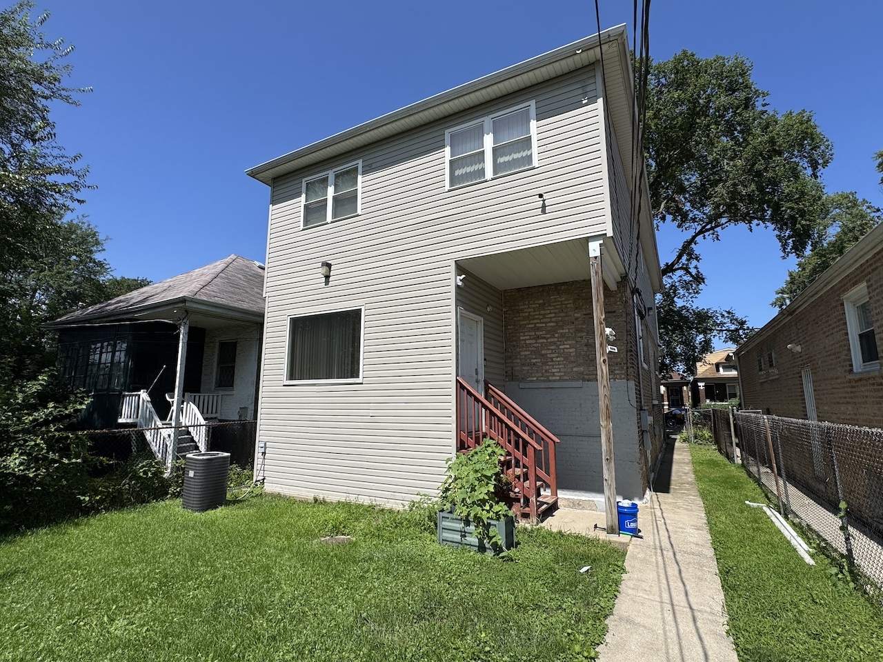 main property photo 20
