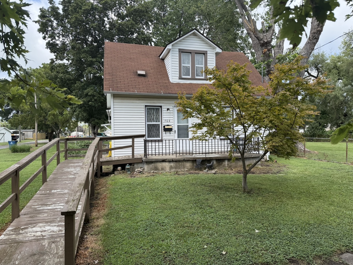 main property photo 1