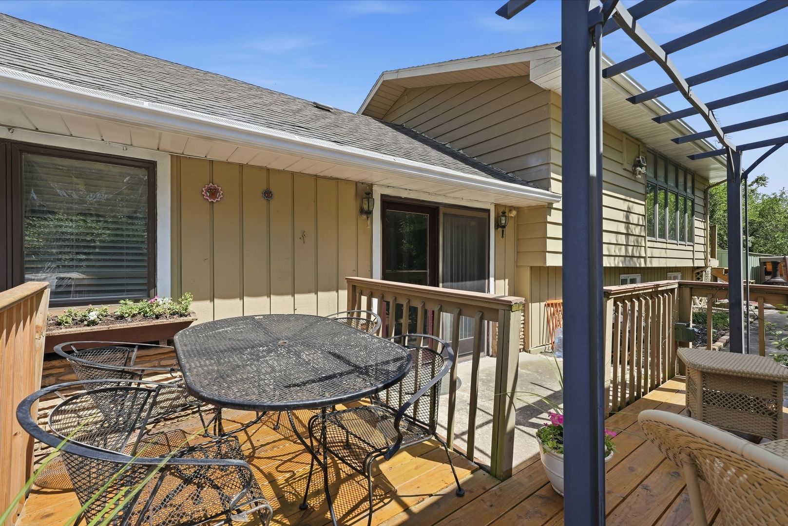 main property photo 31