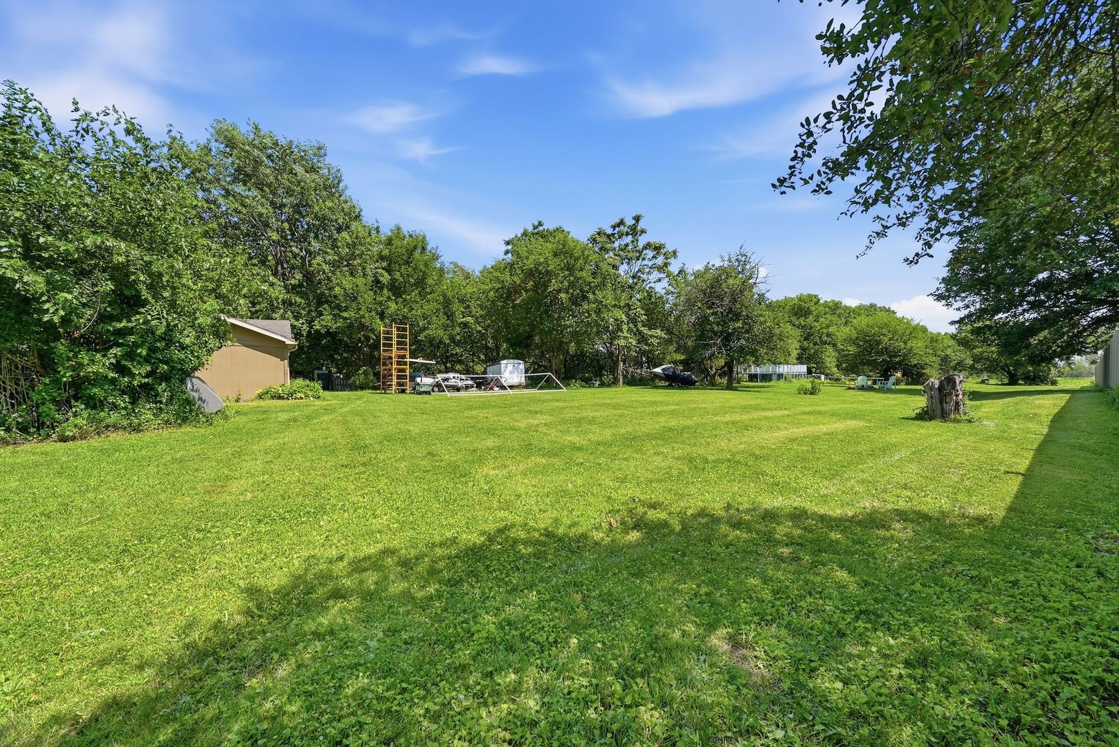 main property photo 39
