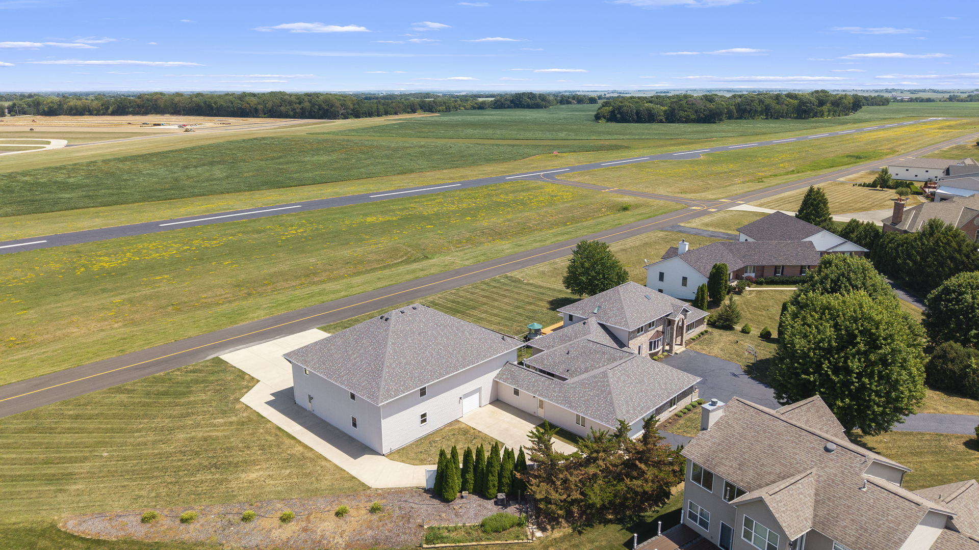main property photo 27