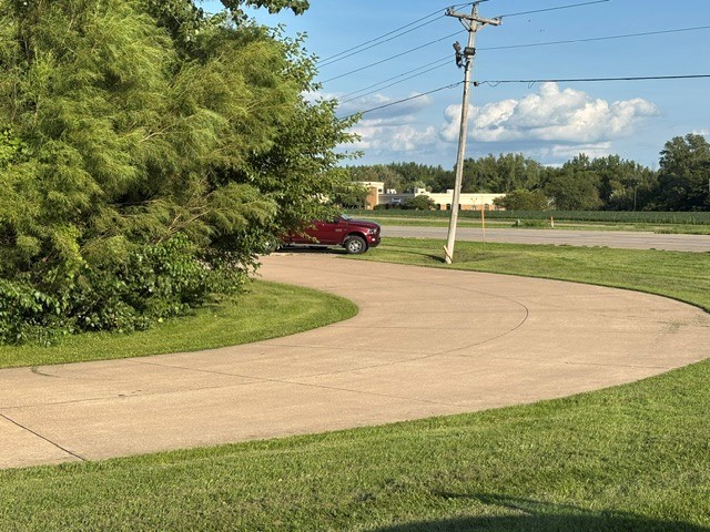 main property photo 25