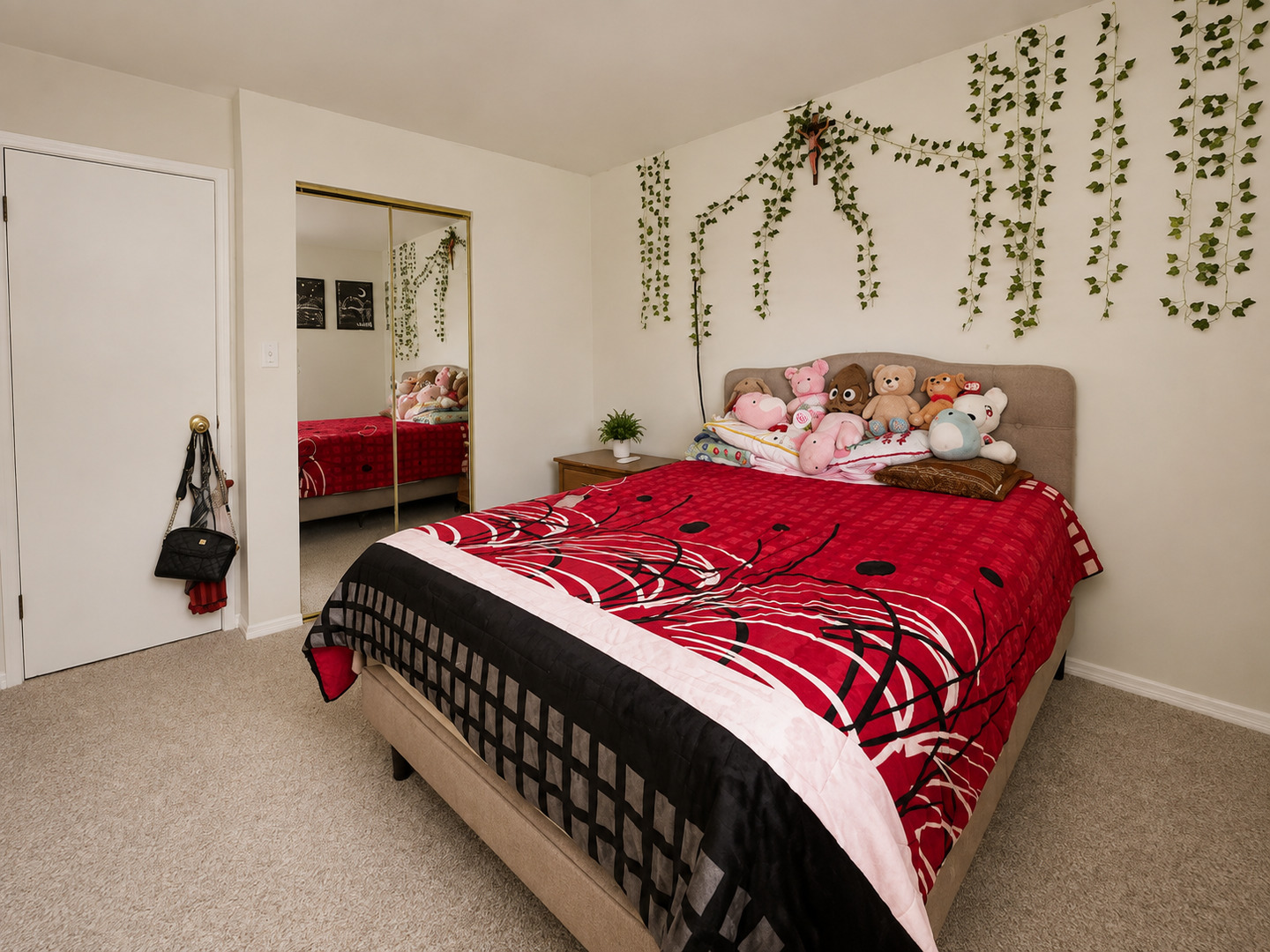 main property photo 7