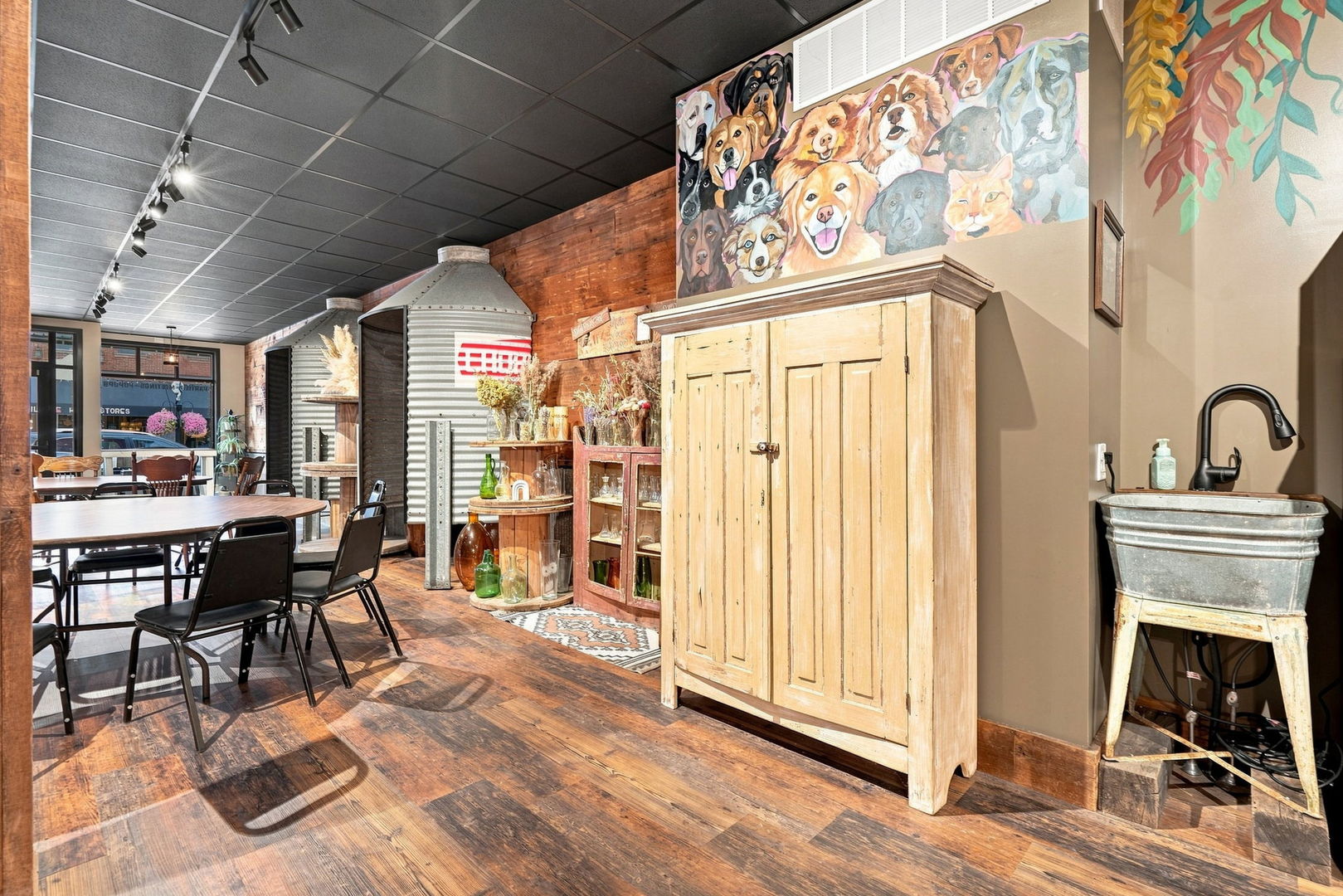 main property photo 5