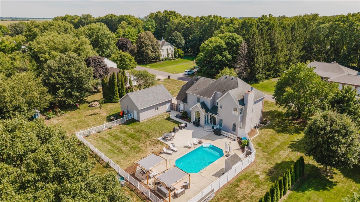 main property photo 64