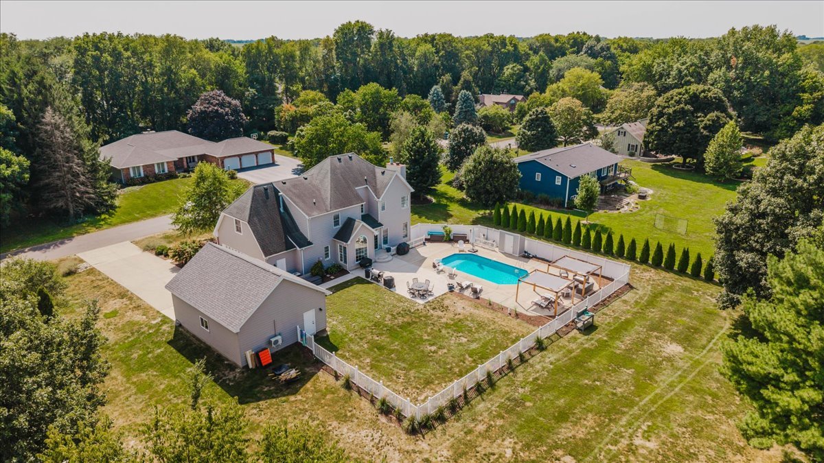 main property photo 66