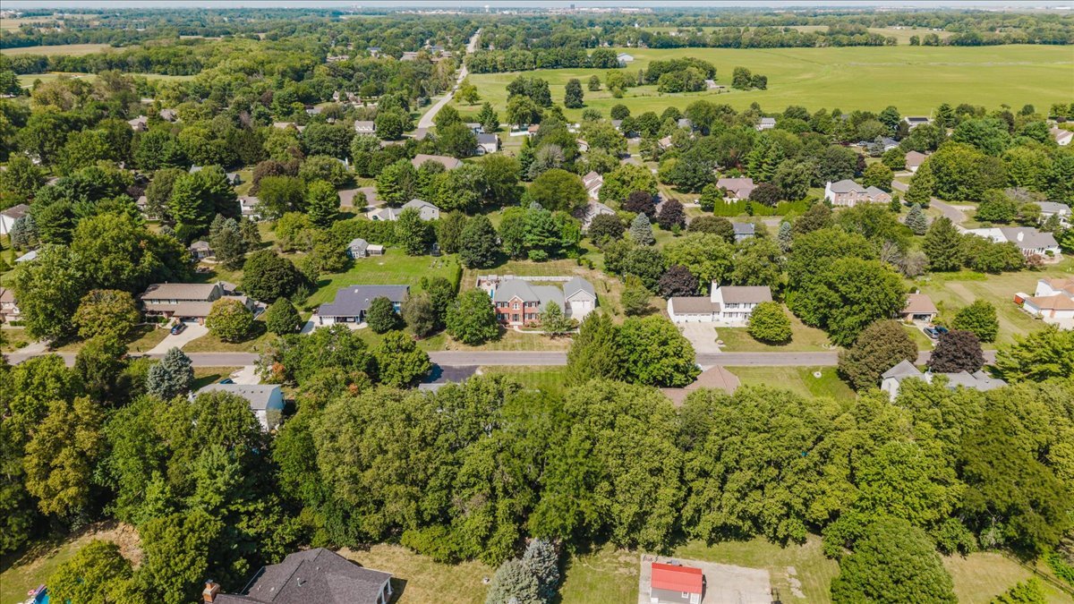 main property photo 70