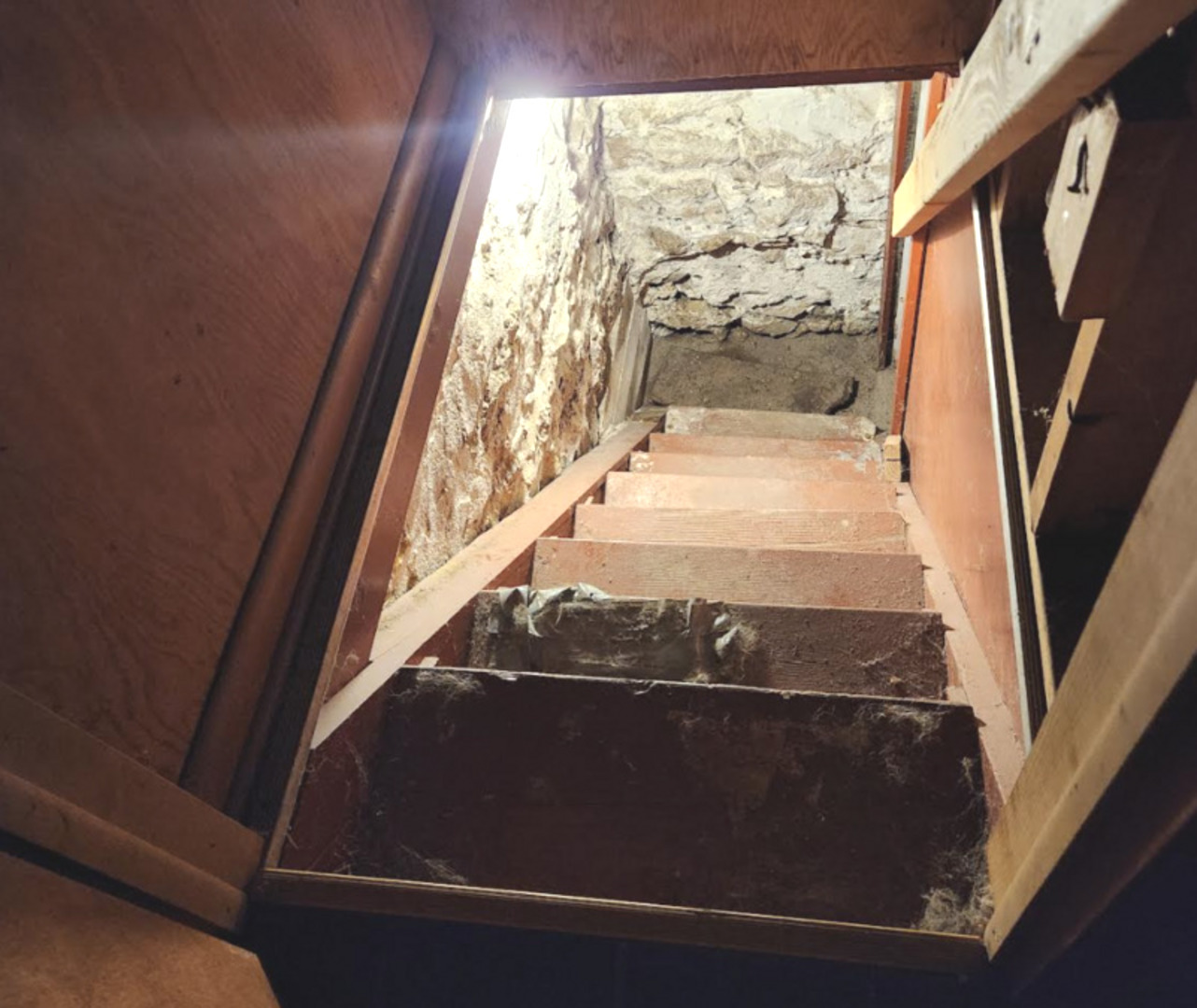 main property photo 17