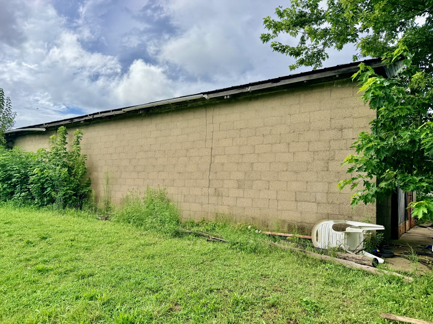 main property photo 14