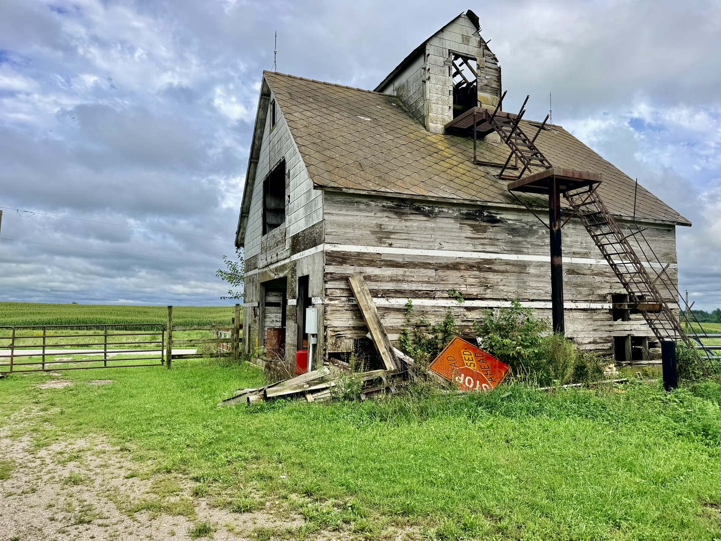 main property photo 15