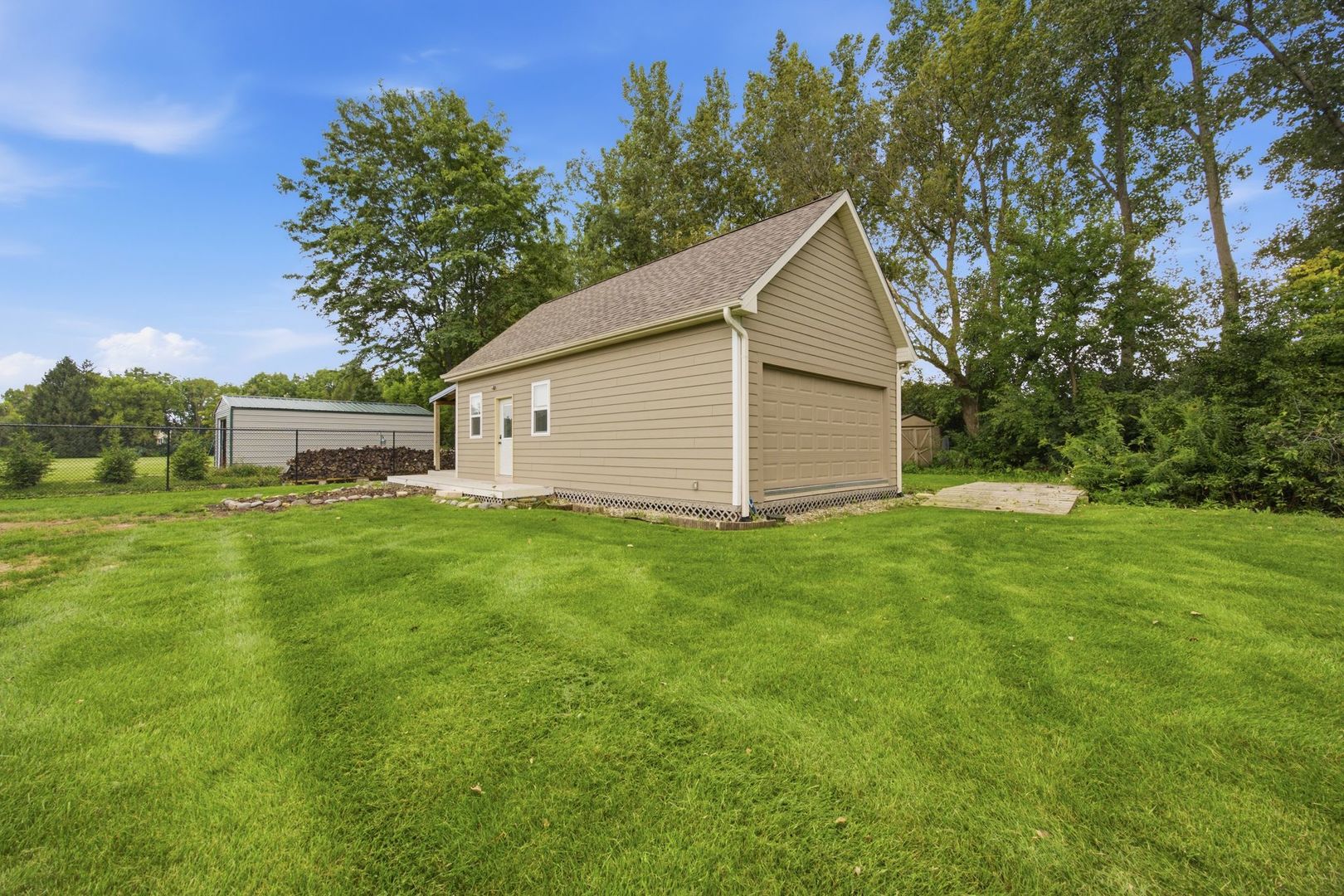 main property photo 63