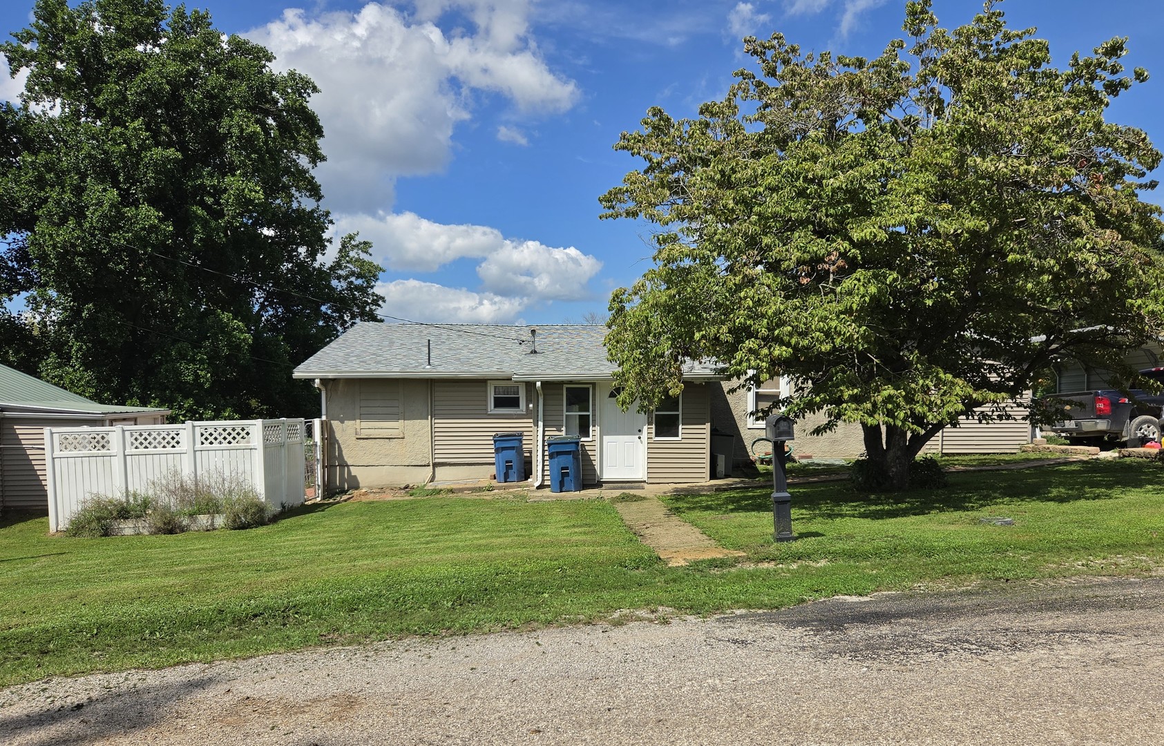 main property photo 0