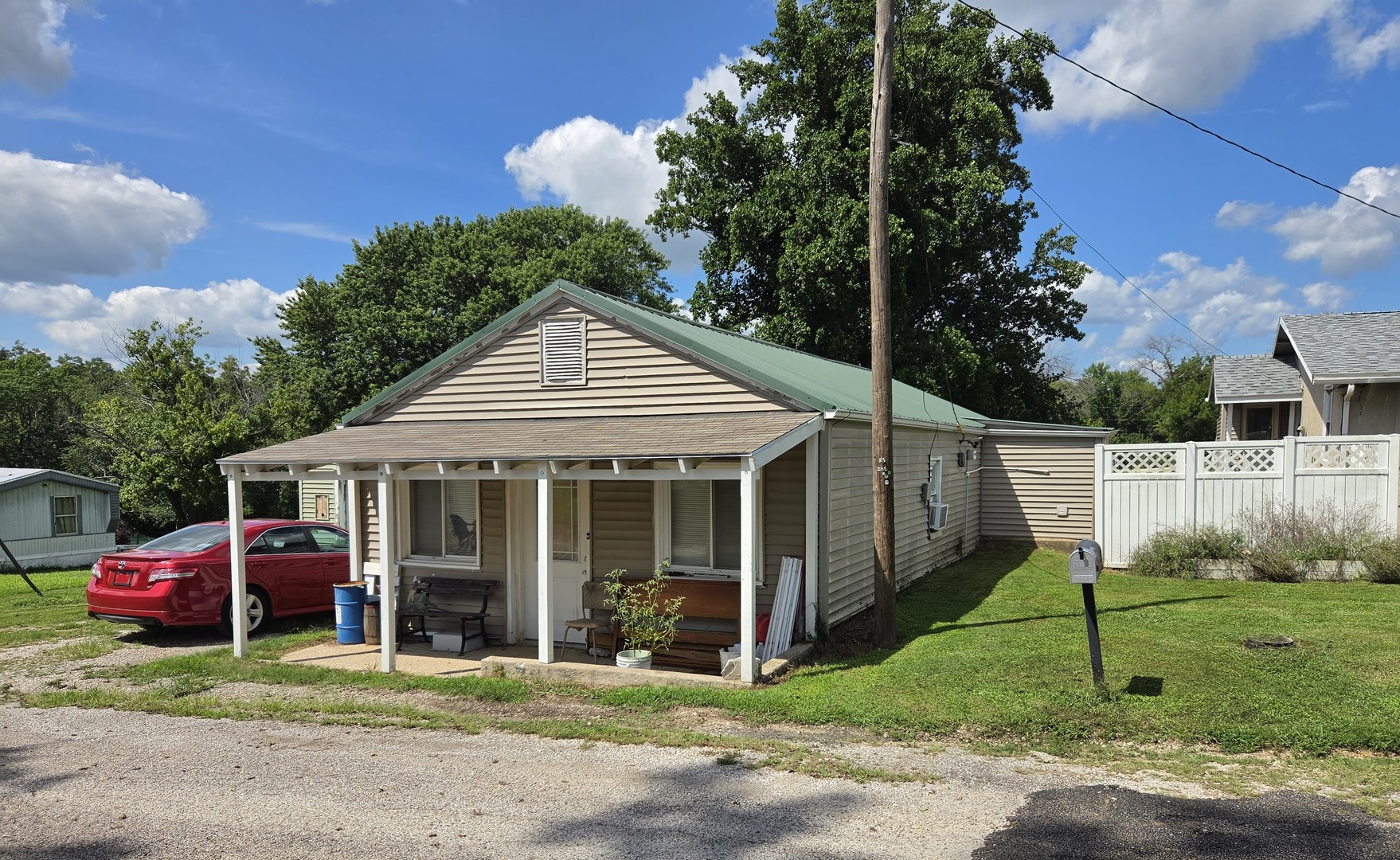 main property photo 12