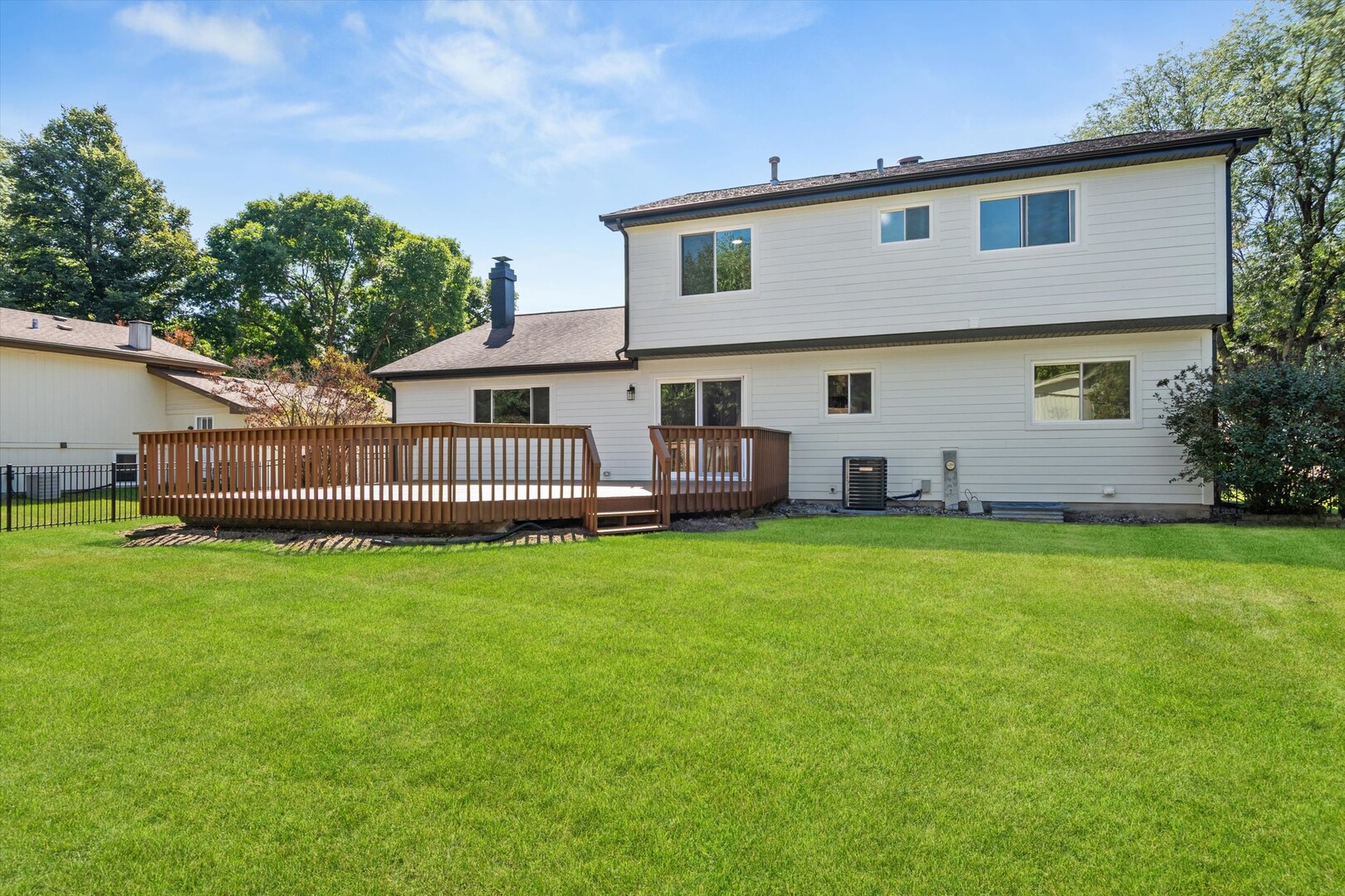 main property photo 19