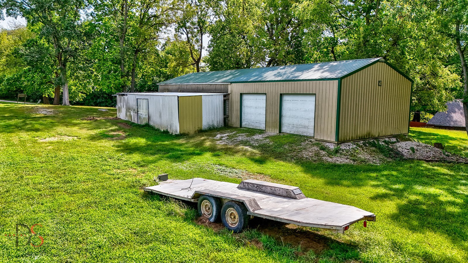 main property photo 38
