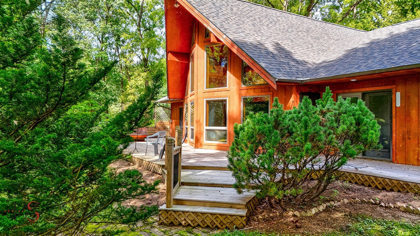 main property photo 45