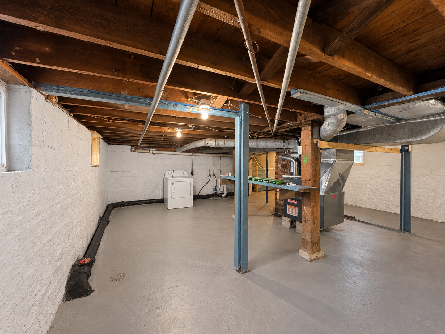 main property photo 26