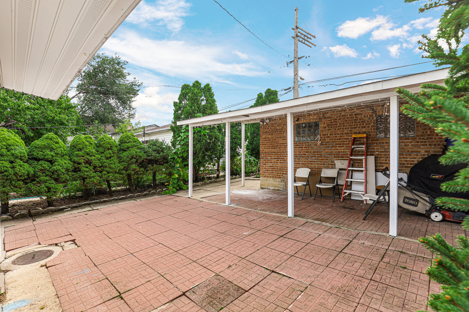 main property photo 23