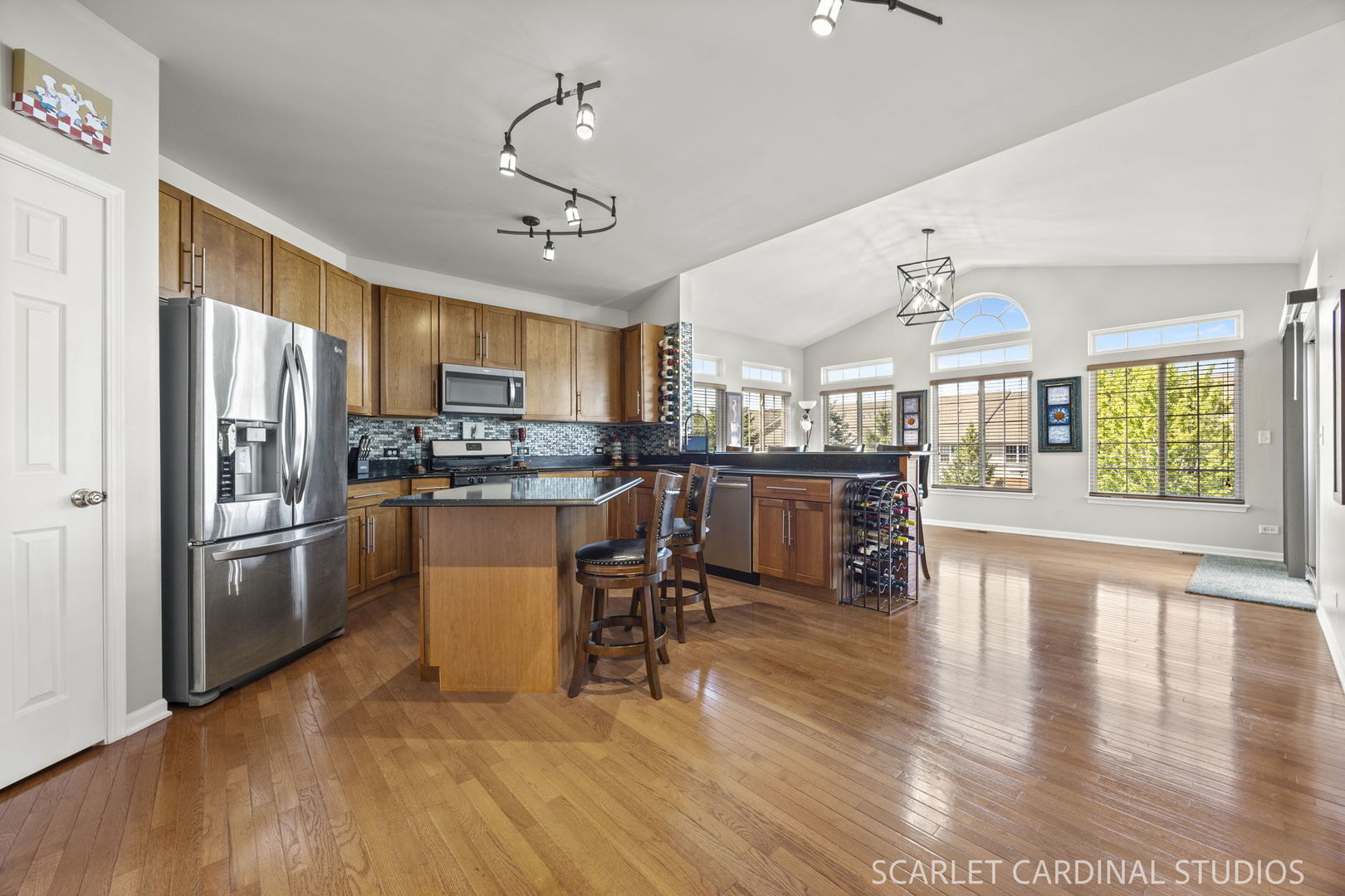 main property photo 7