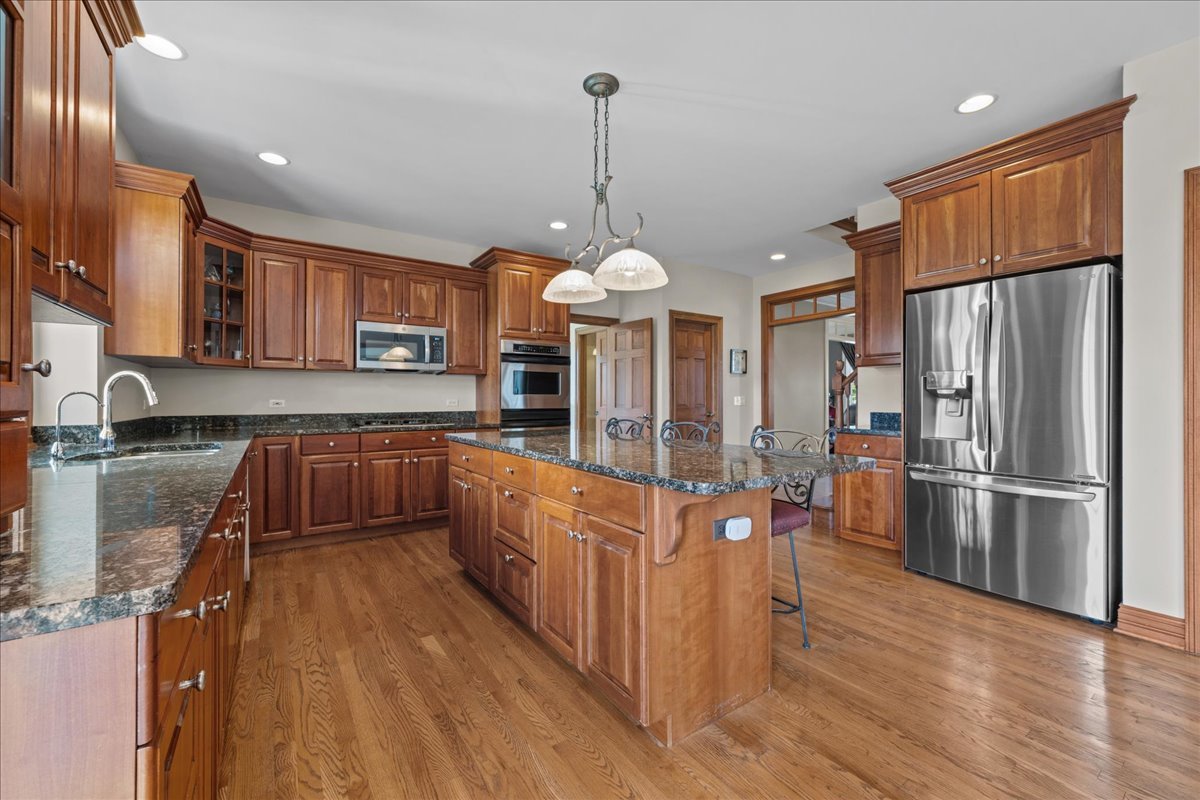 main property photo 8
