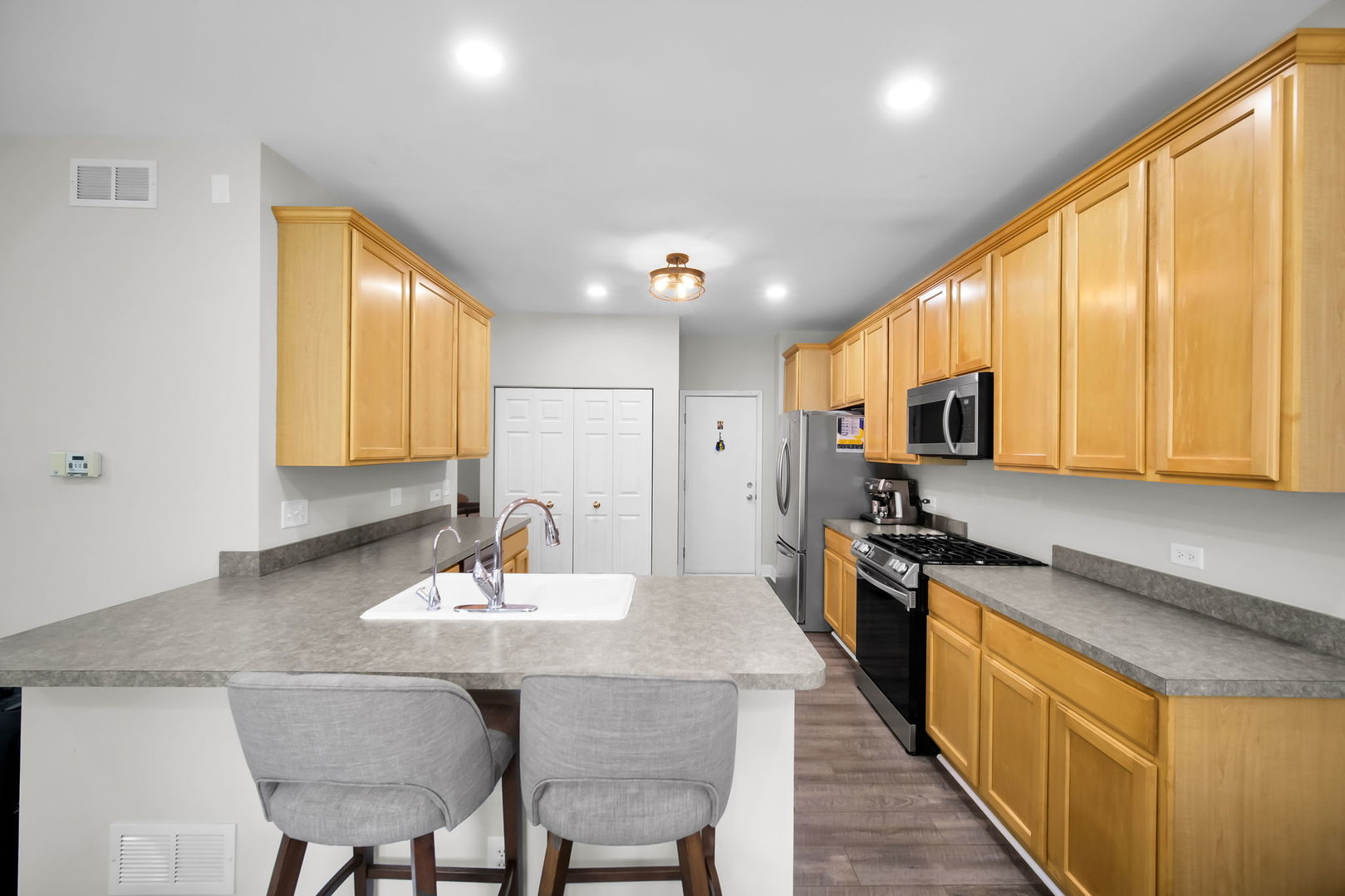 property viewer photo 9