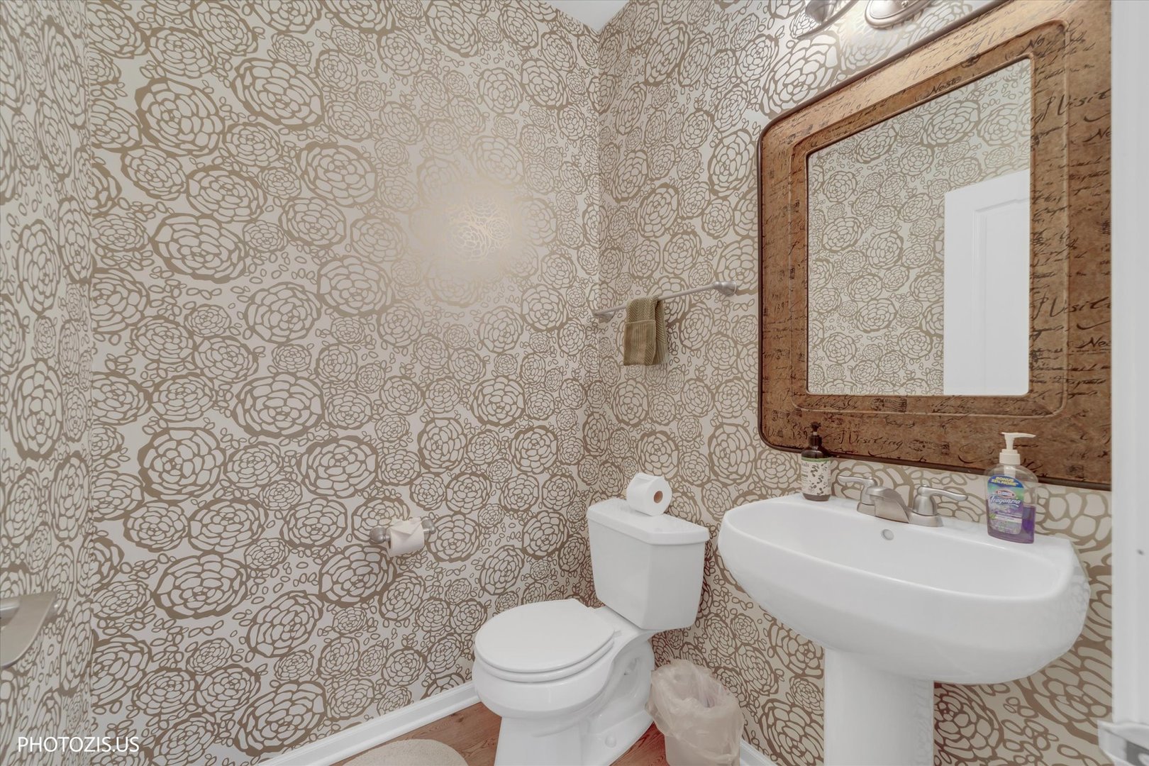 main property photo 14