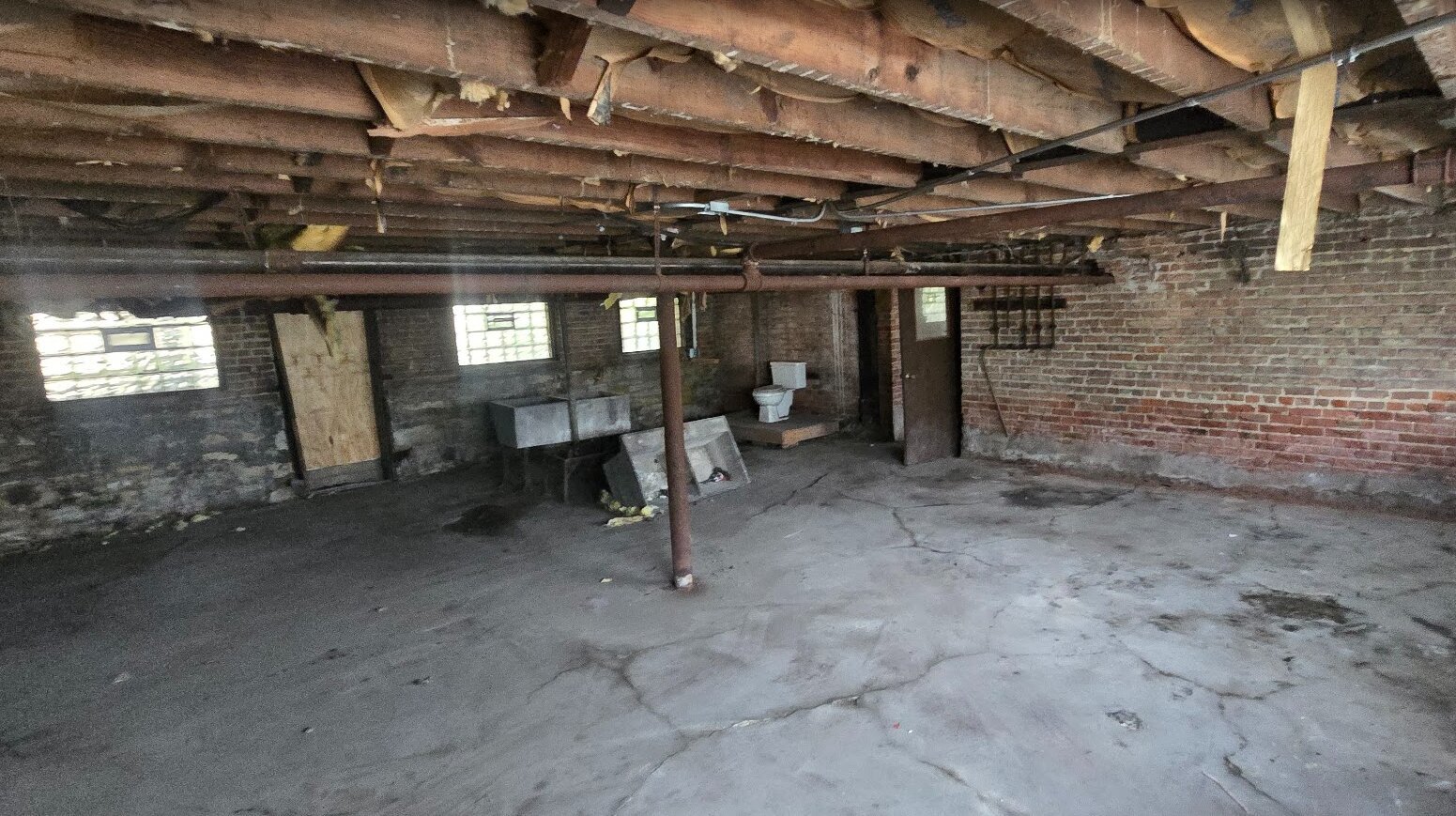 main property photo 14