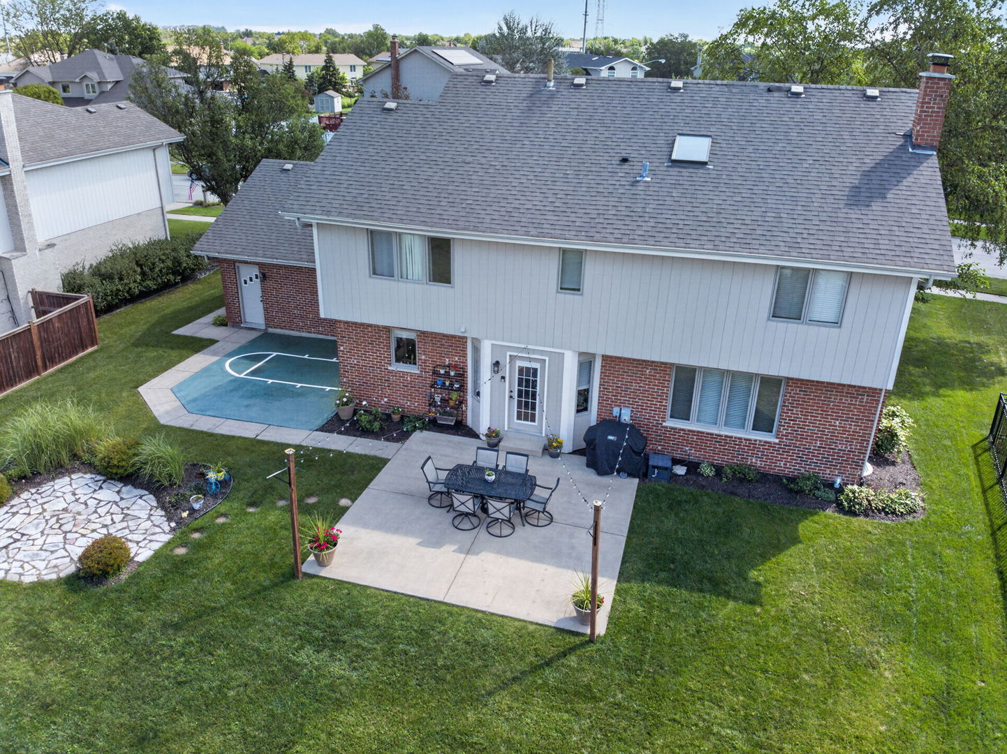main property photo 22