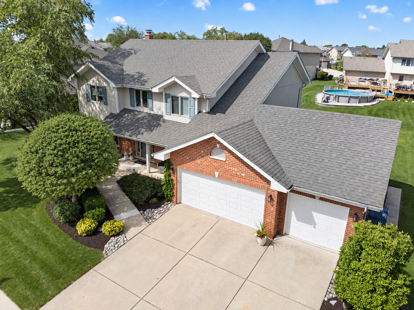 main property photo 28