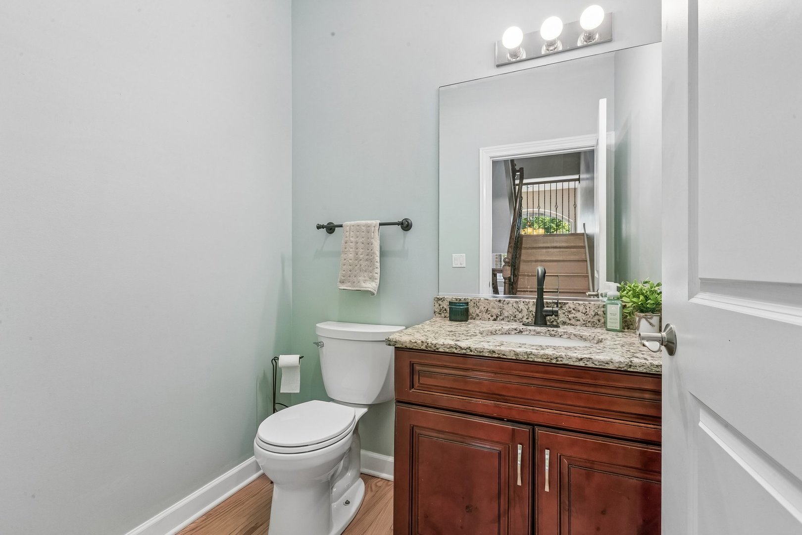 main property photo 17