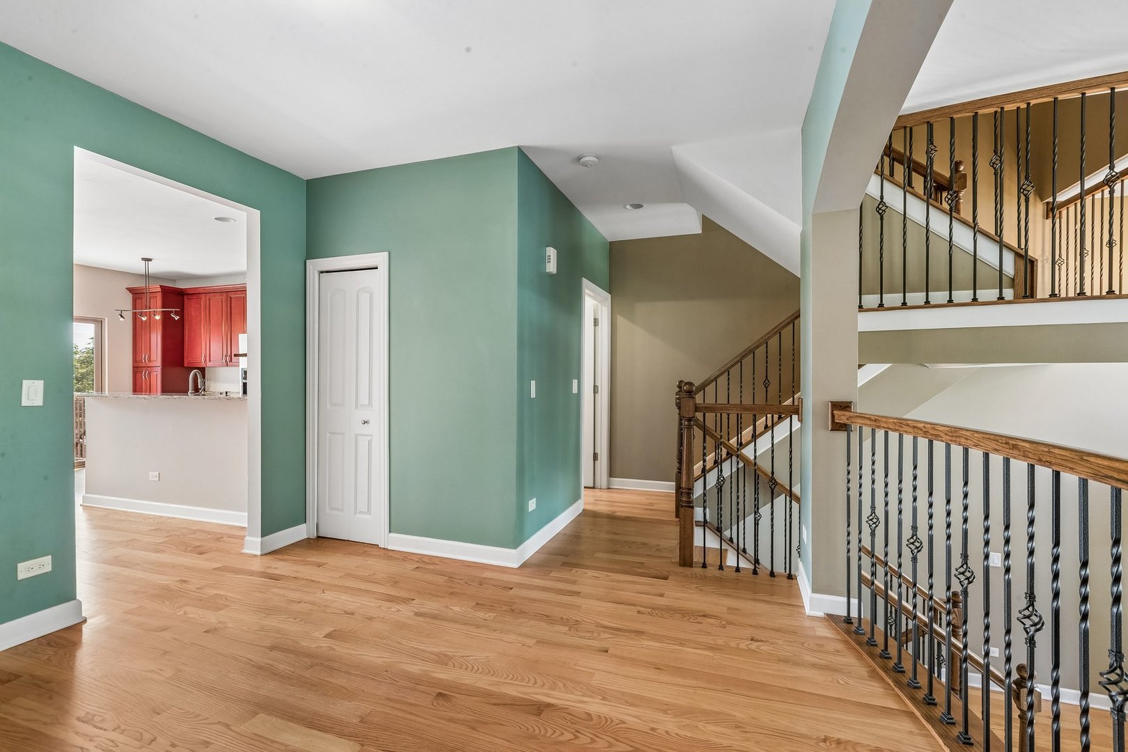 main property photo 8
