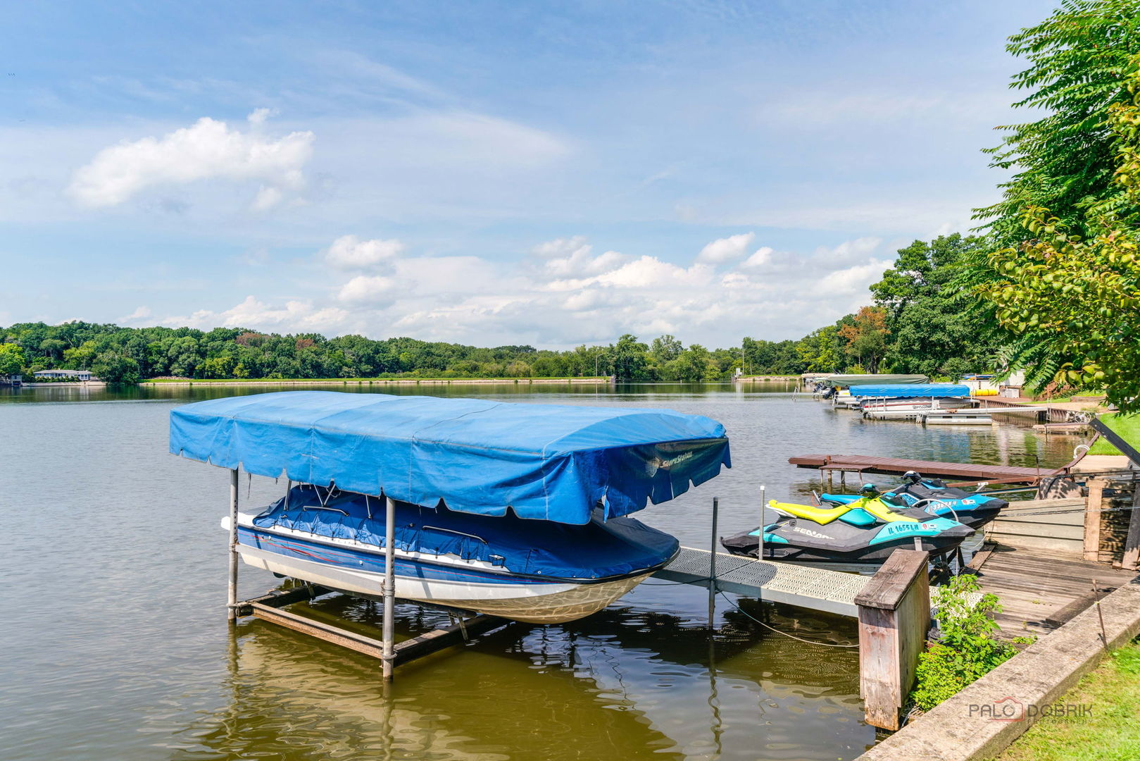main property photo 40