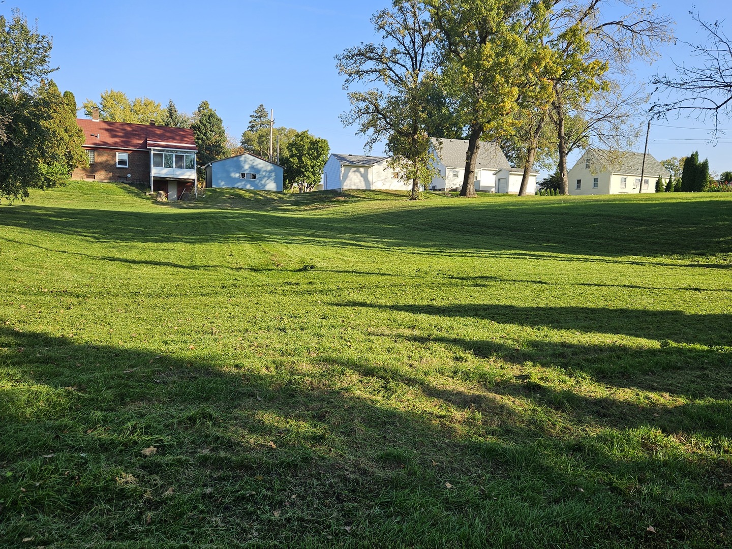 main property photo 30