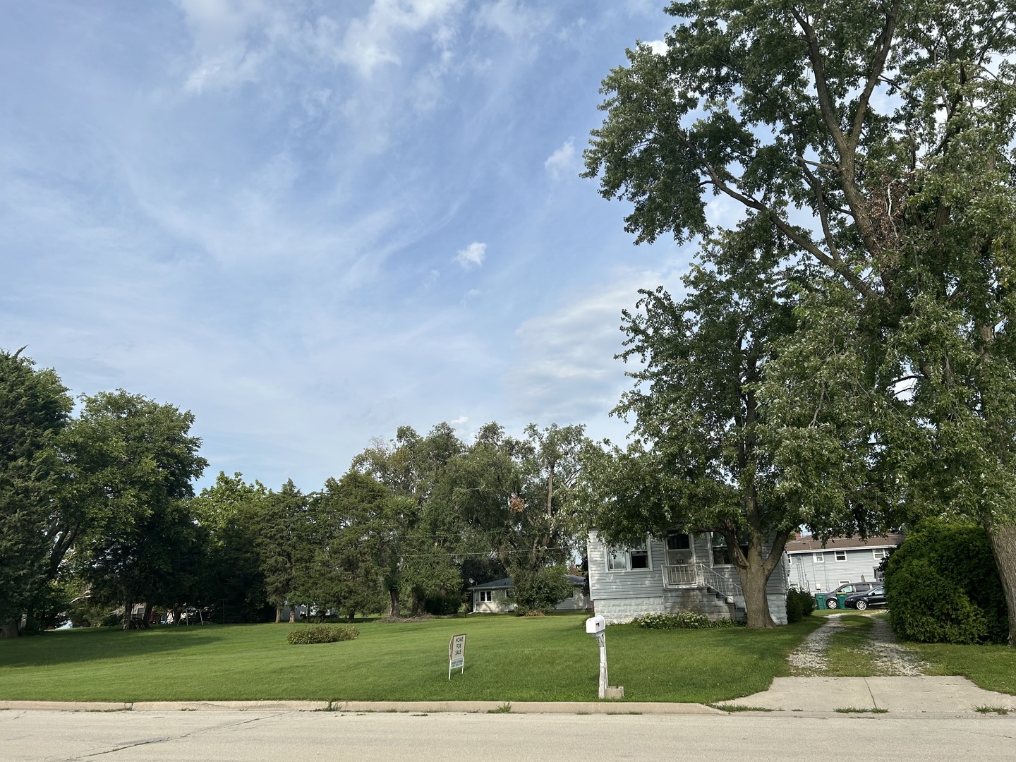 main property photo 9