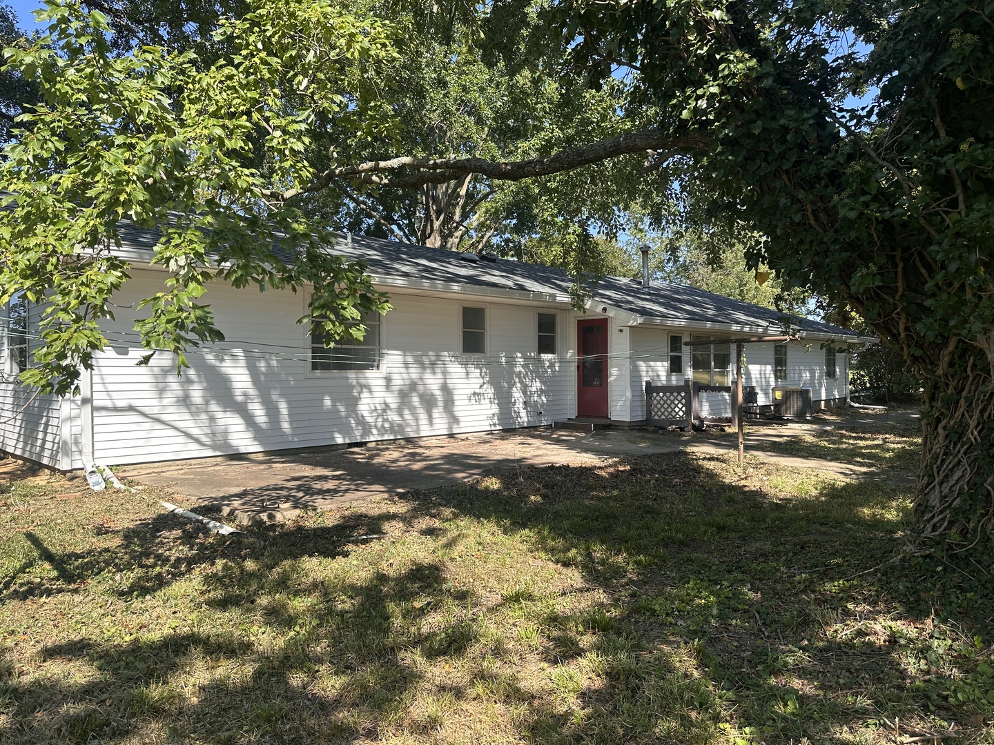 main property photo 8