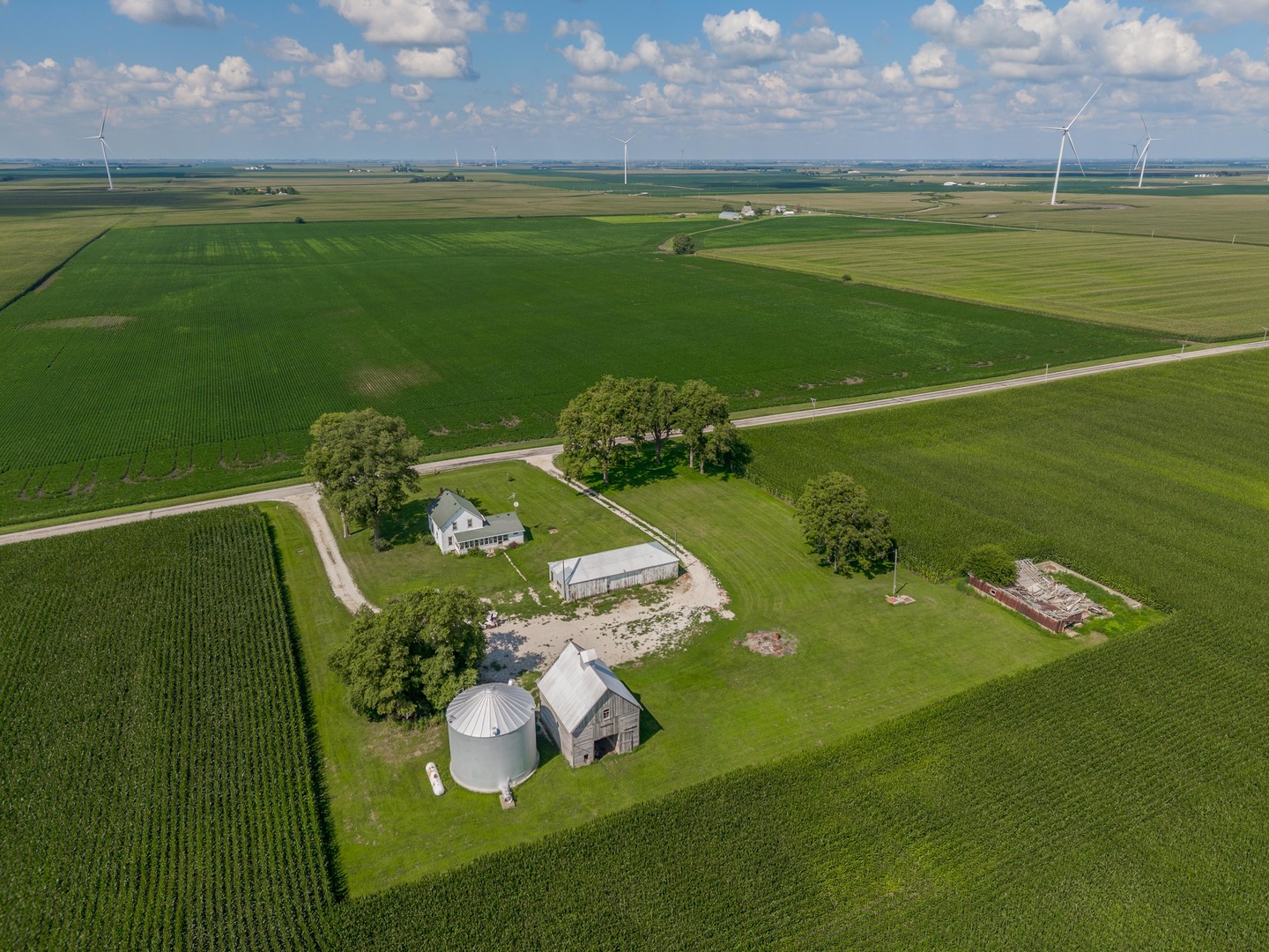 main property photo 4