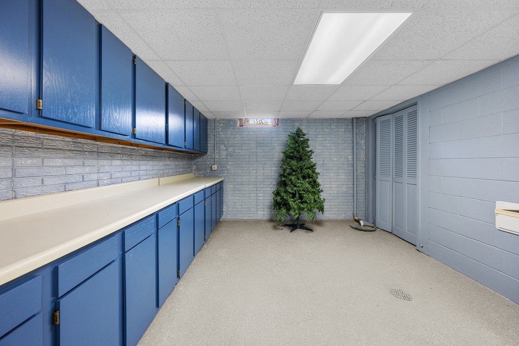 main property photo 60