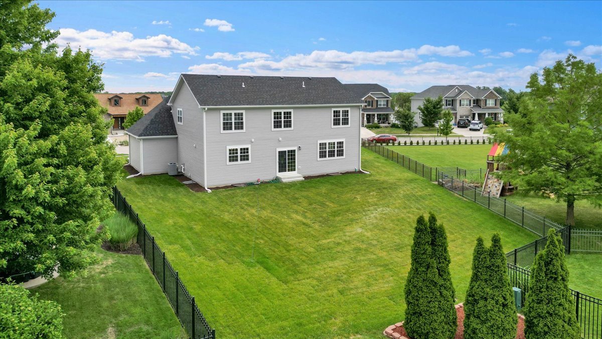 main property photo 51
