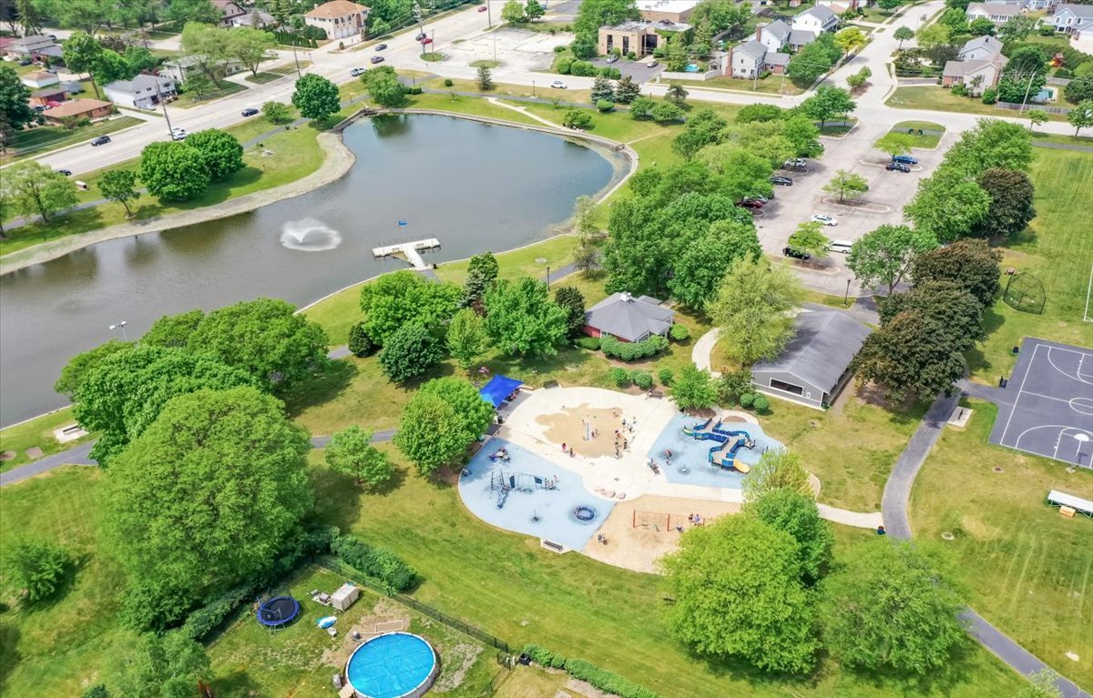 main property photo 38
