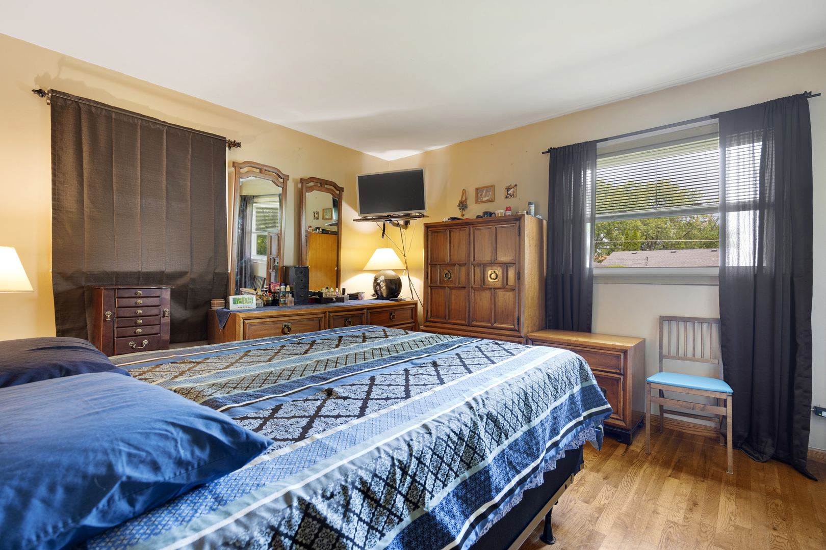 main property photo 9