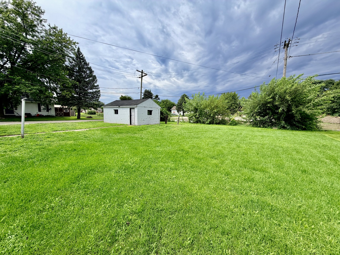 main property photo 14