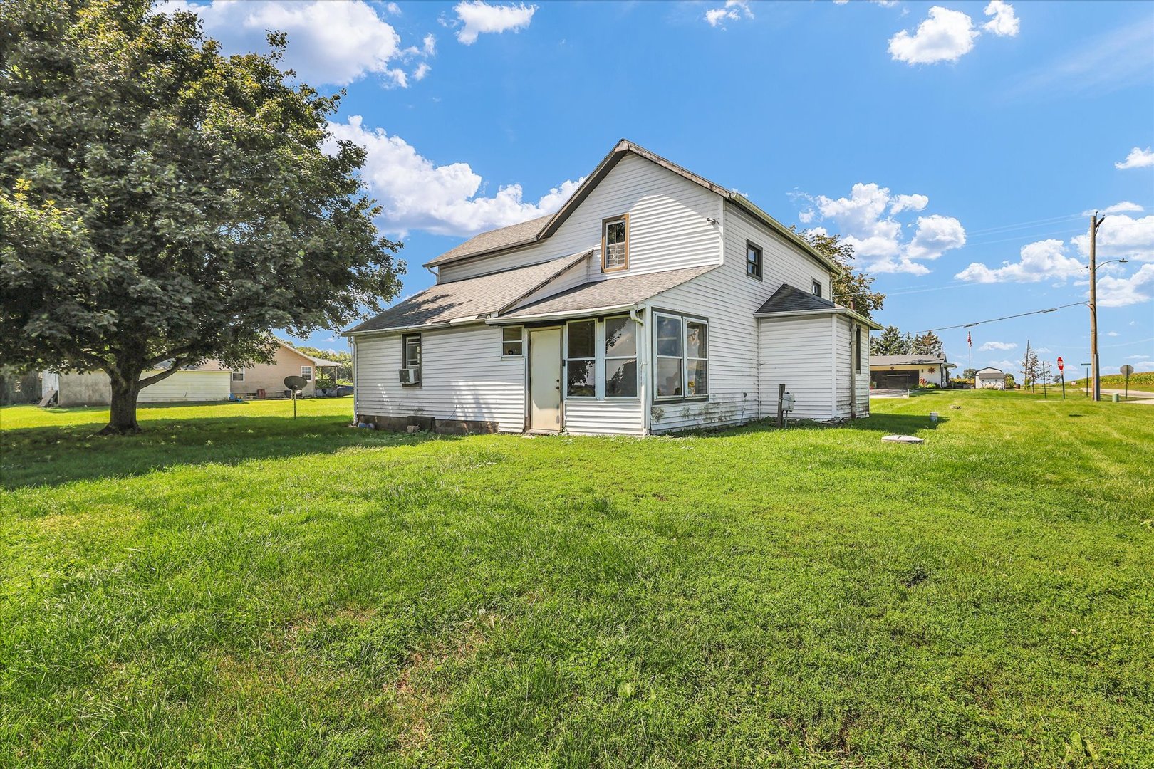 main property photo 38