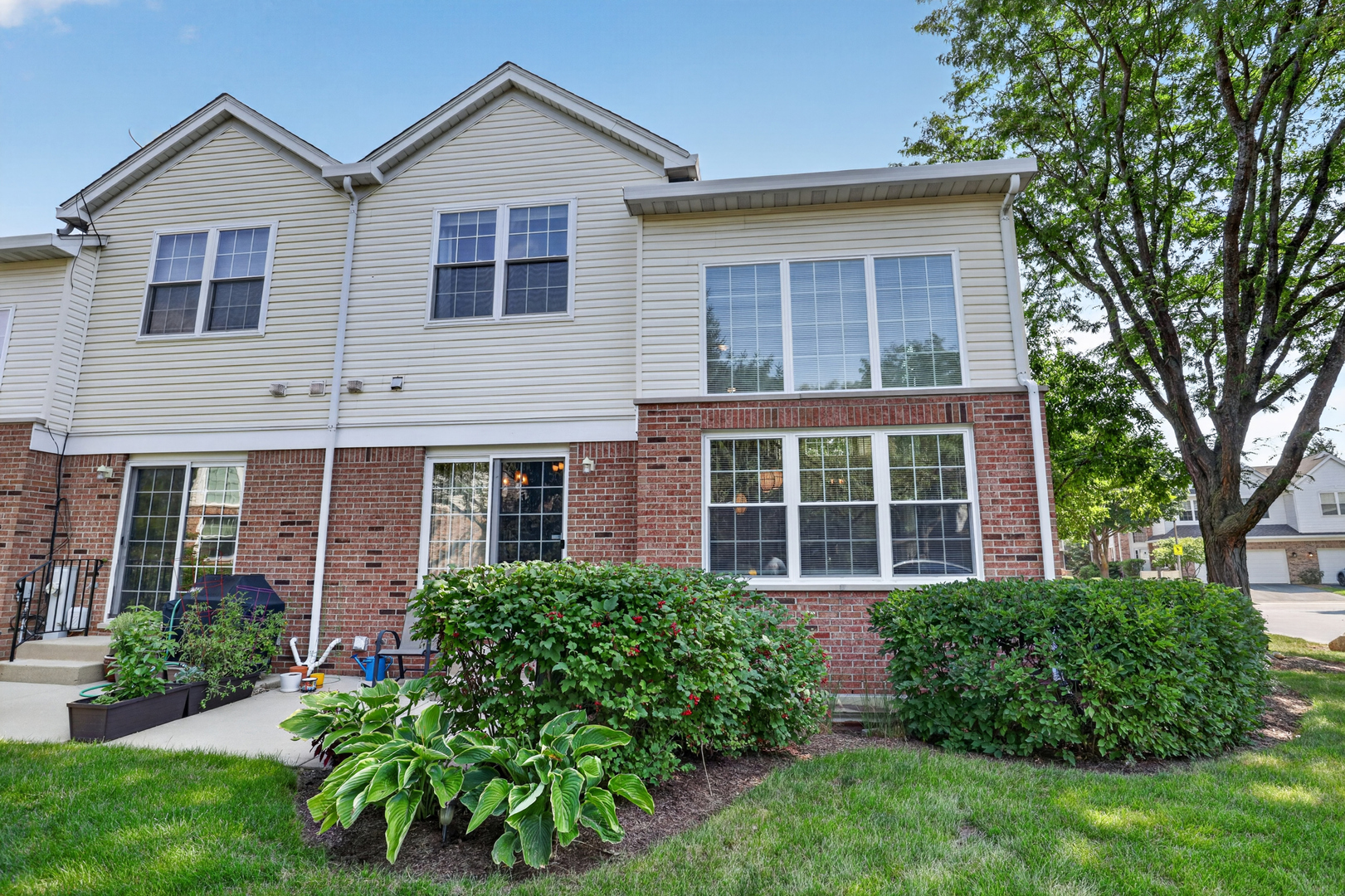 main property photo 64